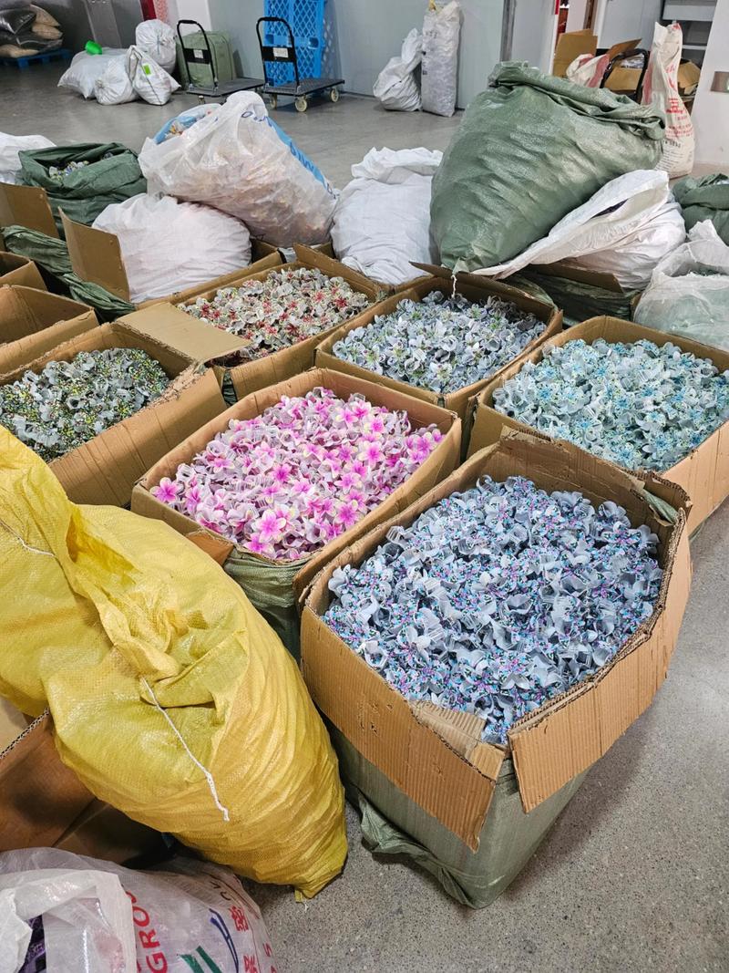 饰品批发趋势：从传统到现代